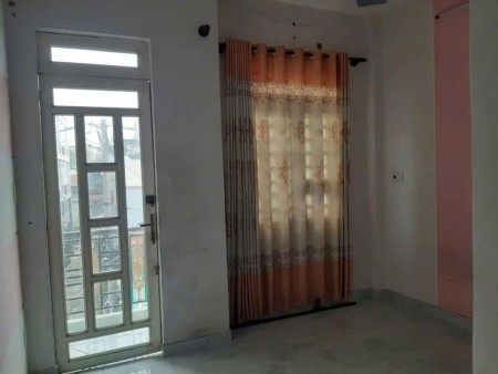 Cho thuê nhà nguyên căn đường Bà Hạt Phường 8 quận 10 có 4 phòng ngủ 3 tầng chỉ 11.5 tr