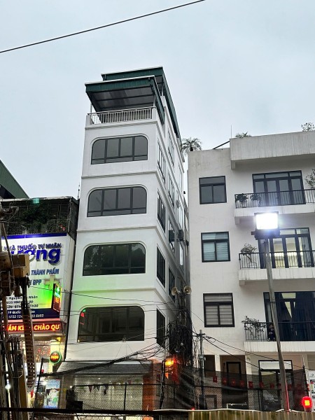 CHÍNH CHỦ CHO THUÊ NHÀ NGUYÊN CĂN MỚI XÂY MẶT PHỐ QUỐC TỬ GIÁM