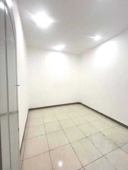 Cho thuê nhà trệt 2 phòng ngủ đường Hoàng Diệu 2, gần chợ Thủ Đức