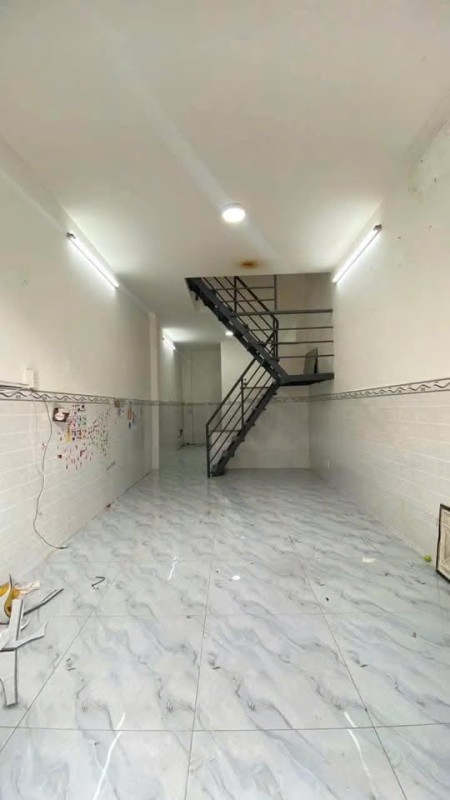 Cho thuê nhà Âu Dương Lân, Quận 8, DT 30m2, khu trung tâm, giá chỉ 8 triệu/tháng