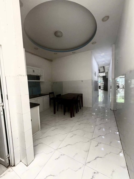 Nhà cho thuê tại Lê Đình Cẩn, Bình Tân, DT 72m2, 1PN1WC, giá chỉ 7 triệu/tháng