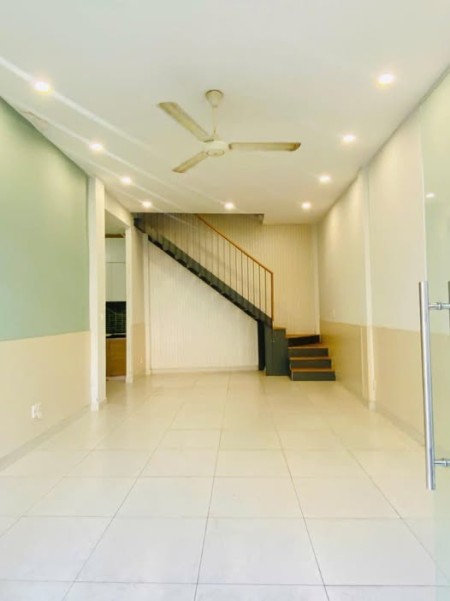 Nhà nguyên căn mới xây tại Văn Côi, DT 60m2, gần chợ Tân Bình, giá 16TR