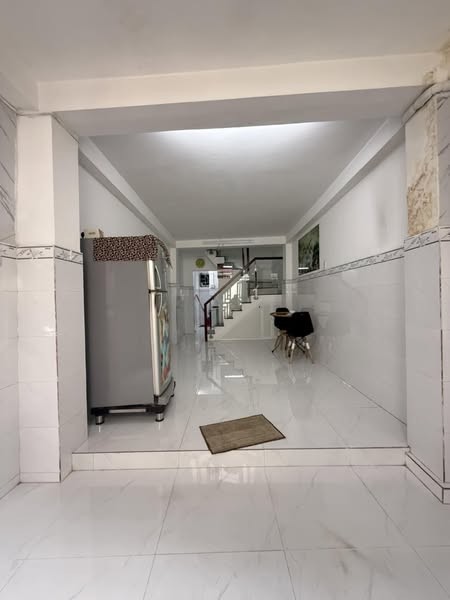 Cho thuê nhà Bạch Đằng, Bình Thạnh, DT 38m2, 2PN1WC, đủ NT, giá 10,3 triệu/tháng