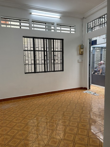 Cho thuê nhà nguyên căn Phan Văn Trị, Bình Thạnh, 2PN1WC, khu an ninh, giá TL chính chủ