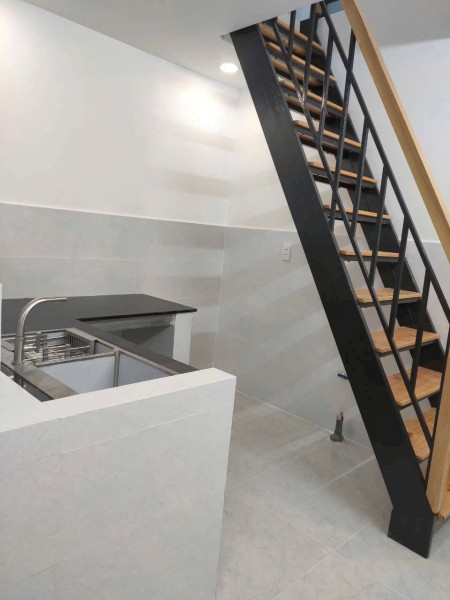 Nhà nguyên căn cho thuê tại Nguyễn Thái Sơn, Gò Vấp, DT 45m2, 3PN2WC, bancol, giá 11 triệu/tháng