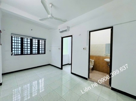 Cho thuê nhà hẻm Phan Huy Ích, Gò Vấp, DT 81m2, 4PN3WC, đủ NT, giá 16 triệu/tháng