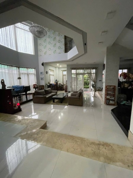 Đi đến slide 1