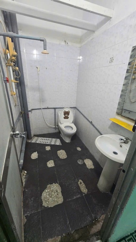 Cho thuê nhà mặt tiền Tân Sơn Nhì, Tân Phú, DT 77m2, thuận tiện KD, mở VP, giá 16.5TR