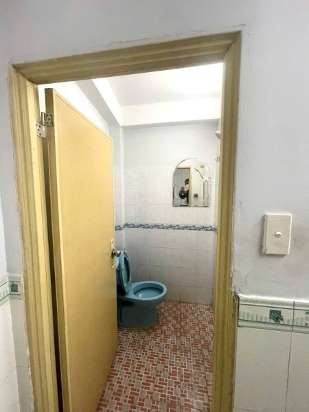 Cho thuê nhà Bình Long, Bình Tân, DT 64m2, sẵn 2 máy lạnh, mở VP, CTY, giá 10 triệu/tháng