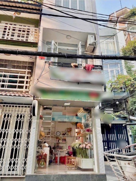 Cho thuê nhà căn góc Đoàn Thị Điểm, Phú Nhuận, DT 12m2, mở shop, KD online đều thuận lợi