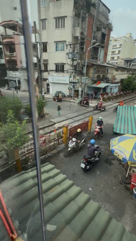 Đi đến slide 1