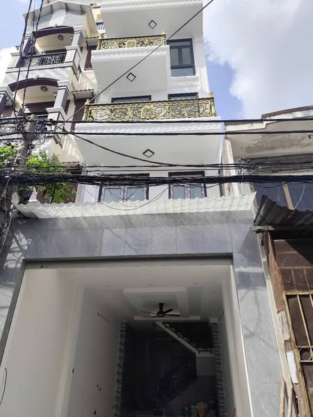 Nhà nguyên căn hẻm Gò Xoài, Bình Tân, DT 64m2, 5PN4WC, có 2 máy lạnh, giá 13 triệu/tháng