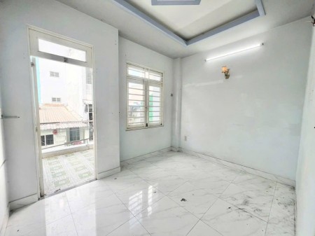 Cho thuê nhà nguyên căn Lê Đình Cẩn, Bình Tân, DT 40m2, gần Khu Tên Lửa, giá 9 triệu/tháng