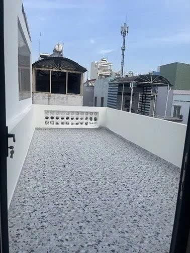 Cho thuê nhà nguyên căn Nguyễn Tiểu La, Quận 10, DT 35m2, mới xây, đủ NT, giá 15 triệu/tháng