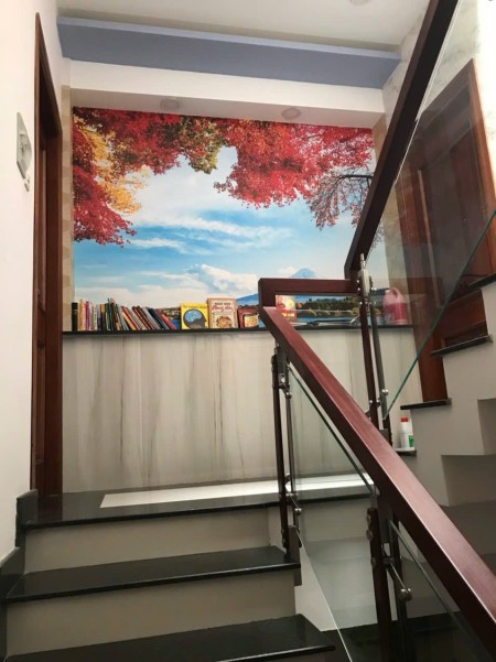 Cho thuê nhà nguyên căn ngay công viên Làng hoa, Gò Vấp, DT 242m2, đầy đủ NT, giá 20 triệu