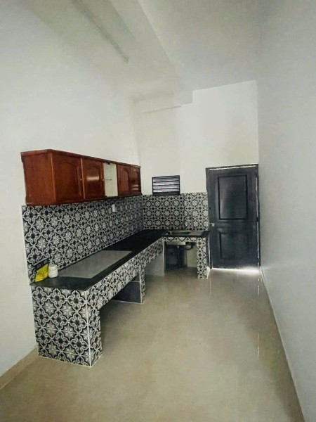 Cho thuê nhà nguyên căn Linh Đông, Thủ Đức, DT 100m2, 3PN3WC, ưu tiên dài hạn, giá 13 triệu/tháng