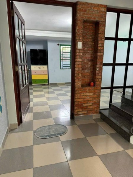 Cho thuê nhà nguyên căn mới xây Trần Bình Trọng, Bình Thạnh, DT 40m2, 4PN4WC, giá 13 triệu/tháng