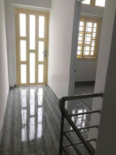 Cho thuê nhà Trần Văn Đang, Quận 3, DT 40m2, gần nhiều tiện ích, góa 12 triệu/tháng