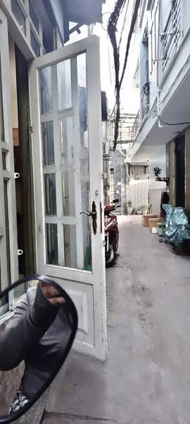 Nhà nguyên căn hẻm Huỳnh Tấn Phát, Quận 7, DT 24m2, 2PN1WC, KDC an ninh, giá 7 triệu/tháng