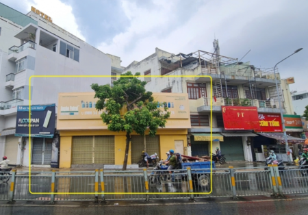 Cho thuê nhà mặt tiền Lũy Bán Bích - NGANG 12M - 18TRIỆU - GẦN NGÃ TƯ