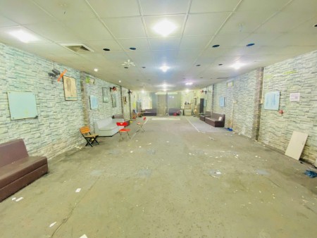 Cho thuê nhà đường số kinh doanh P.Tân Quy, Quận 7 dt 7,5x18m