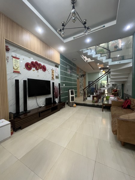 Nhà Nguyên Căn, Đường Bình Nhâm 90, Cách Chợ Lái Thiêu 1.5km (2PN, Nhà đẹp, rộng rãi)