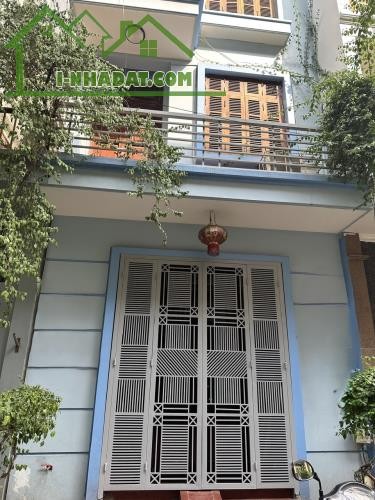 Cho thuê nhà làm VP, C.ty KĐT Văn Quán, 2 tầng x 70m2, 12 Triệu