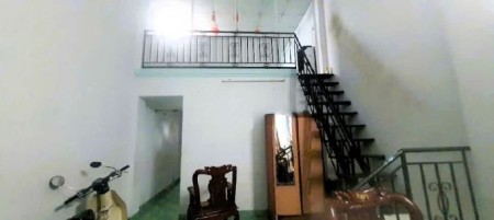 Cho thuê nhà nguyên căn có gác tại đường Lý Tế Xuyên Linh Đông
