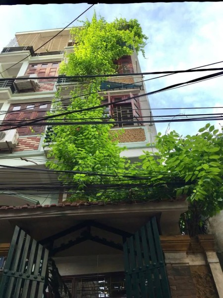 Cho thuê nhà nguyên căn ngõ 645 Vũ Tông Phan, 45m2 x 3 tầng,1 lửng, 4 ngủ, 3 wc, 13.3 Triệu