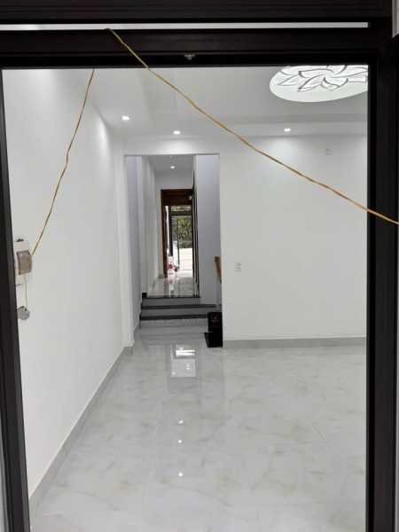 Cho thuê nhà nguyên căn 2 tầng, 2 mặt tiền hẻm ô tô – An Bình, Phường 3, Đà Lạt – Giá 10 triệu