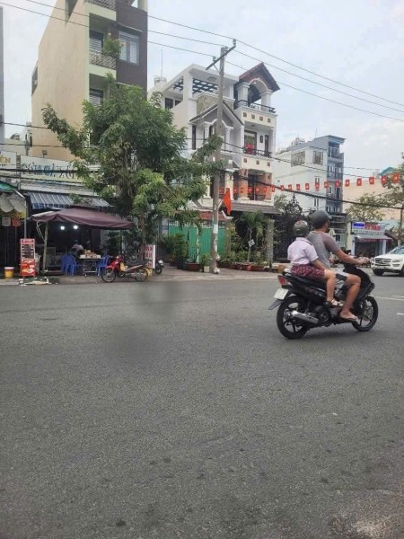 Cho thuê mặt bằng đường Lâm Văn Bền và Cu Xa Ngan Hang cách trường ĐH Nguyễn Hữu Thọ 20m2