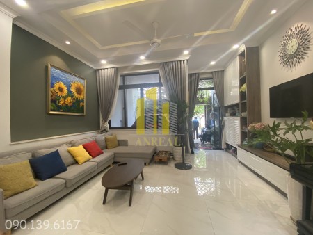 Nhà 3 Lầu Full Nội Thất Hiện Đại - Gara Xe Hơi - Giá 40 Triệu