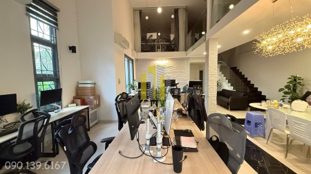 Cho Thuê Biệt Thự Căn Góc Đường Trần Não Giá 38 Triệu