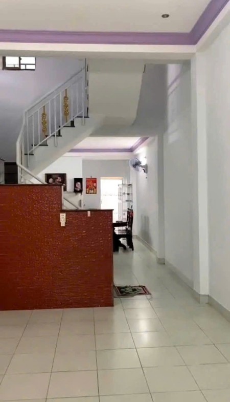 Cho thuê nhà 4x20m – Hẻm xe hơi, 2PN – Có nội thất – 13 triệu – Đường Lý Phục Man – 1 lầu