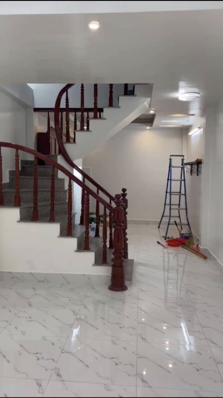 Cho Thuê Nhà Nguyên Căn 1299 Giải Phóng, 36m2 4 tầng+ 1 tum 5 PN 3WC, 11 triệu