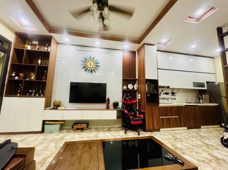 Cho thuê nhà nguyên căn ngõ 86 Đông Thiên, 38m2 x 5 tầng, 3 ngủ khép kín, 15 Triệu