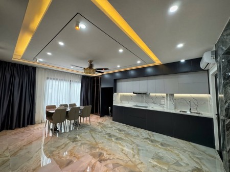 Cho thuê nhà Phân lô ô tô Nguyễn Khánh Toàn, 78m2 x 5 tầng, mt 5m - 6 phòng - 4wc