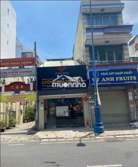 Cho thuê nhà nguyên căn – góc 2 mặt tiền Võ Văn Kiệt, Q.5