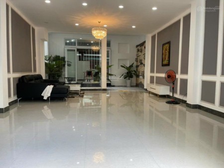 Cho thuê villa HXH khu K300, Nguyễn Minh Hoàng, Tân Bình, 1 trệt, 3 lầu, 5PN 5WC