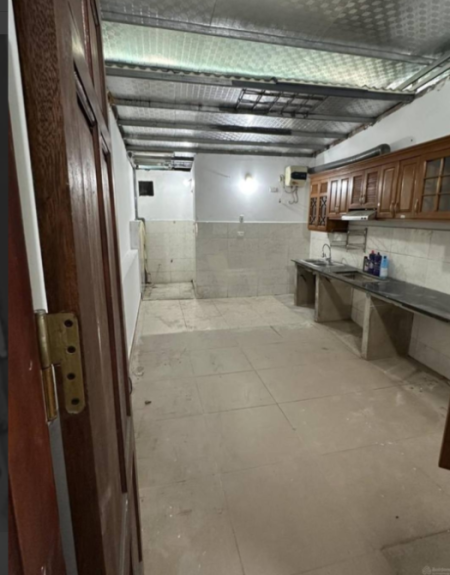 Cho thuê nhà ngõ ô tô 192 Phố Lê Trọng Tấn, 70m2 x 2 tầng, 3 ngủ, 8 Triệu KD, VP, ở