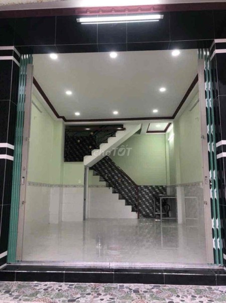 Cho thuê nhà mặt tiền đường Đặng Thúc Vịnh, giá cực tốt