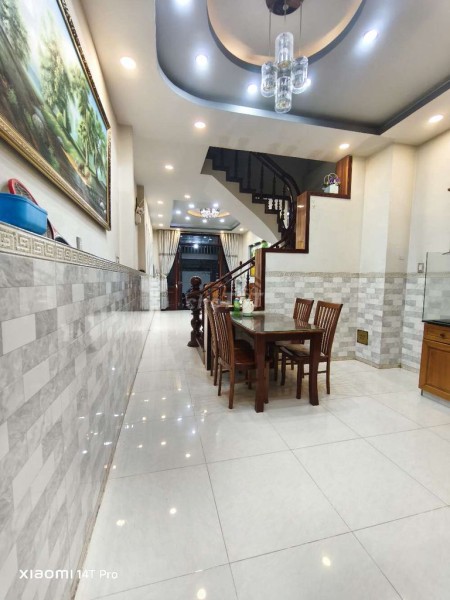 Cho Thuê Nhà 3 Tầng Full Nội Thất – HXH 635 QL 13 Gần Vạn Phúc