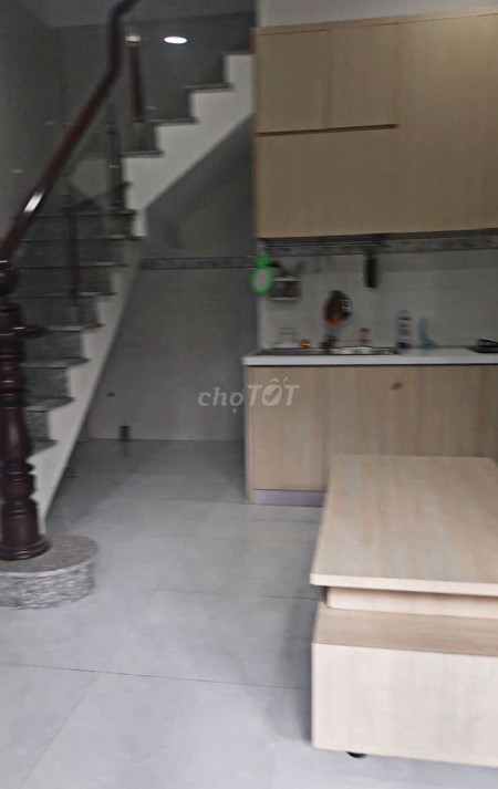 Cho thuê nhà nhỏ có 1 phòng ngủ ở Long Trường Quận 9 cũ