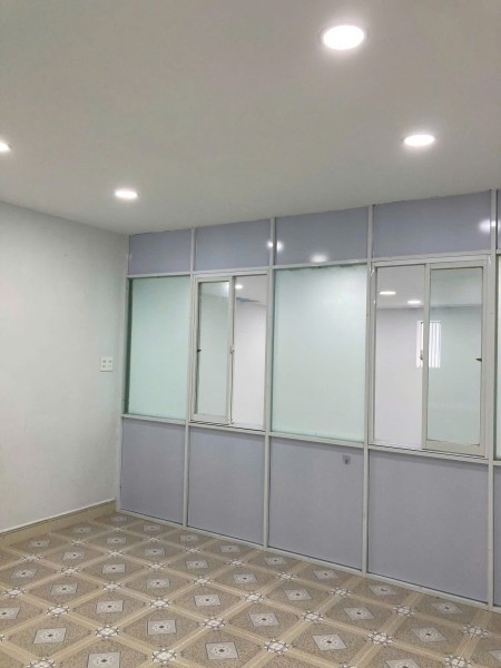 Cho thuê nhà nguyên căn HXH 1/ Nguyễn Hữu Tiến 4,3x14