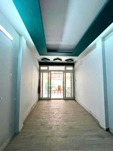 Cho thuê nhà mặt đường 4 tầng kinh doanh mọi mô hình tại Giải Phóng - Hoàng Mai - Hà Nội.