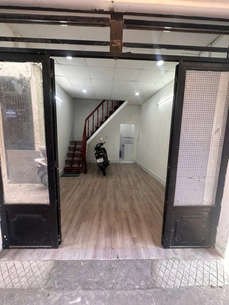 Cho thuê nhà hẻm ba gác Xô Viết Nghệ Tĩnh Phường 21, sẵn 2 máy lạnh