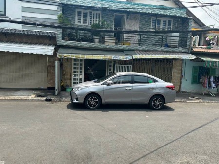 Nhà cho thuê quận 4 Bến Vân Đồn giáp sát Q1. Nhà 1 trệt 1 lầu, trệt ngang 4m*5m