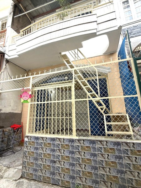 Nhà 1 trệt, 1 lầu, 2 phòng ngủ, 2 toilet, Âu Dương Lân, Phường 3, Quận 8.