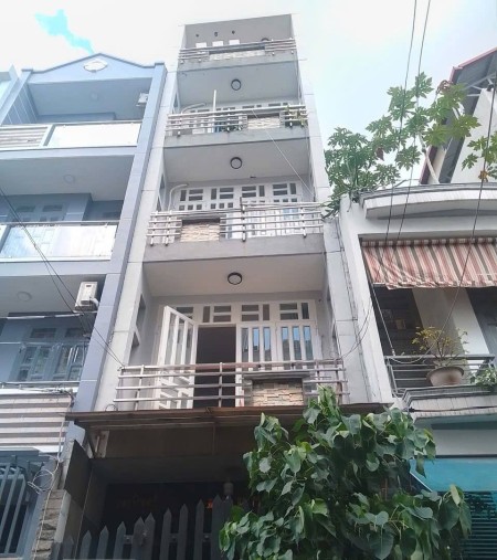 Cho Thuê Nhà Nguyên Căn 6 Phòng Ngủ Đường Lạc Long Quân, Phường 3, Quận 11