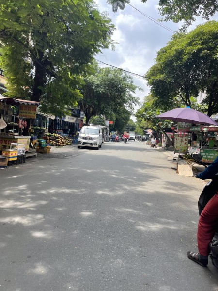 Cho thuê nhà nguyên căn MTKD đường T6 4x15 3,5 tấm mới